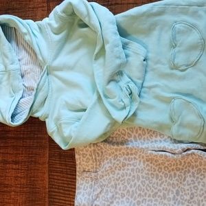 Carters size 5 Hoodie and coordinating pants